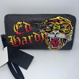 NWT Ed Hardy Screaming Tiger Logo Zip Around Wallet Wristlet Multi Compartment